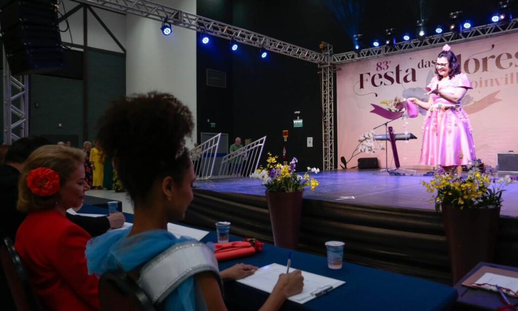 Festa das Flores de Joinville elege a Rainha da Melhor Idade