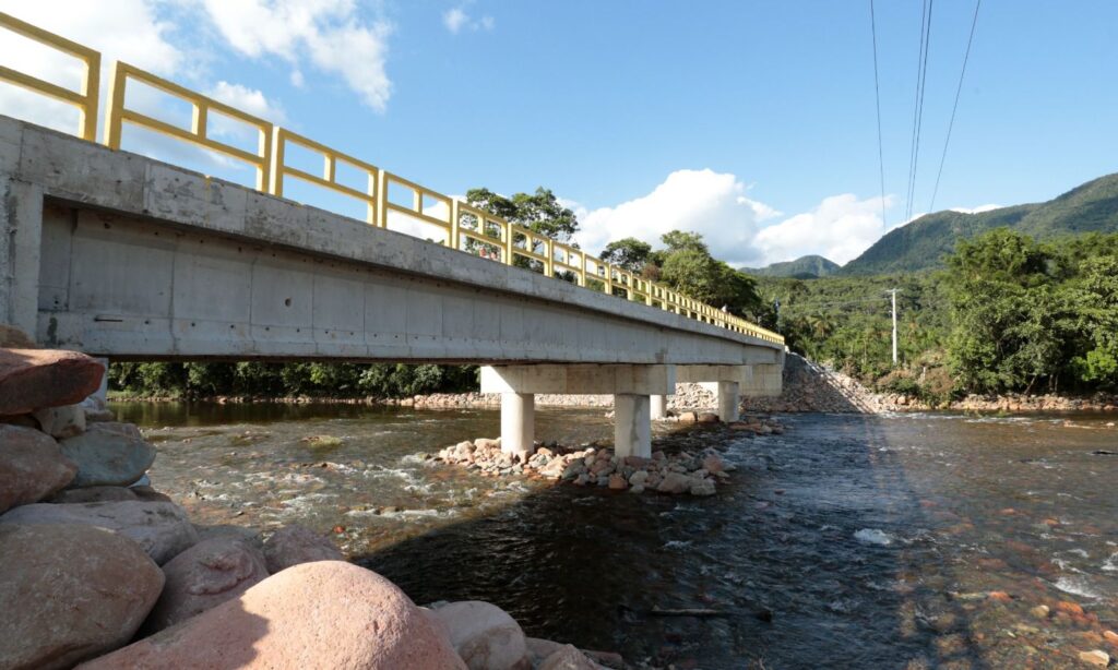 Ponte do Quiriri é entregue para a comunidade quatro meses antes do prazo