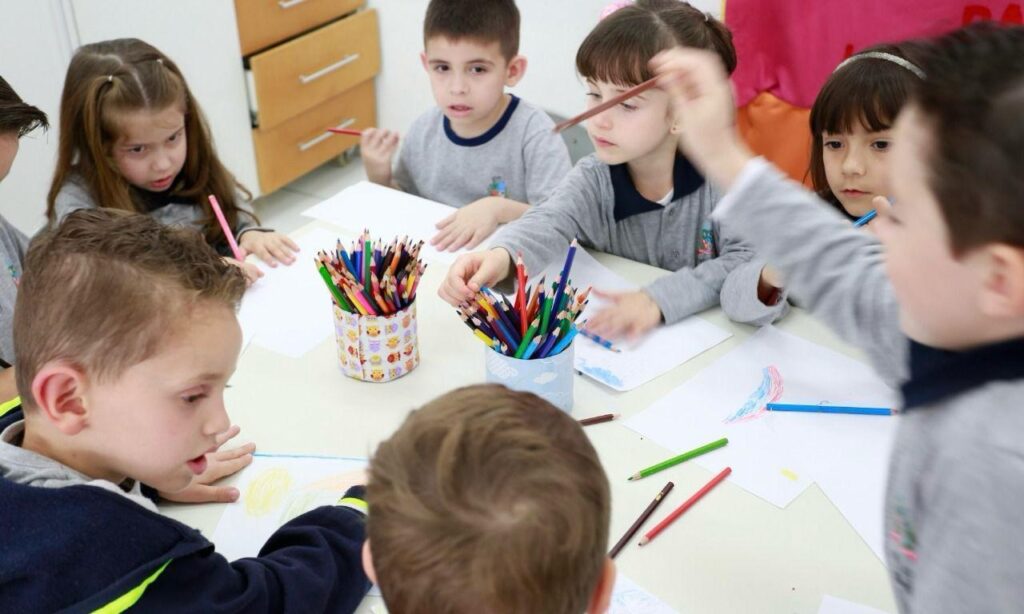 Secretaria de Educação abre matrículas para novos alunos de 4 e 5 anos e Ensino Fundamental