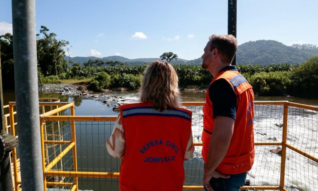 Abastecimento de água começa a ser restabelecido em Joinville
