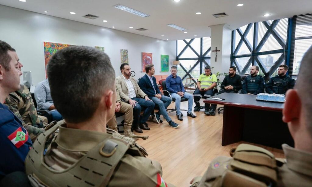 Prefeitura de Joinville reconhece empenho dos profissionais das Forças de Segurança