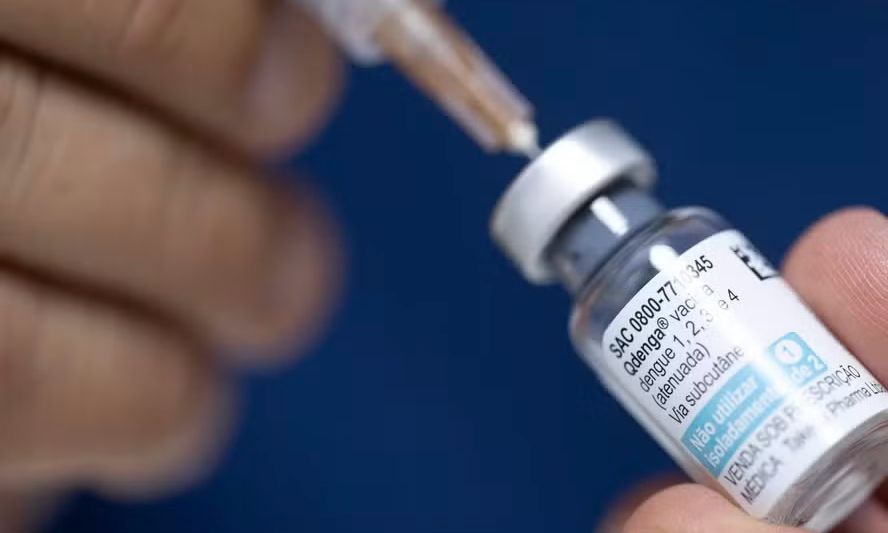 Joinville recebe primeiro lote de vacinas contra a dengue e prepara aplicação
