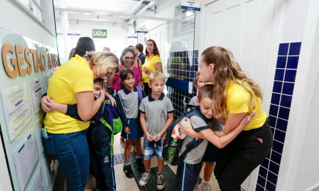 Rede Municipal de Ensino de Joinville volta às aulas com inauguração de reforma e ampliação da Escola Nove de Março