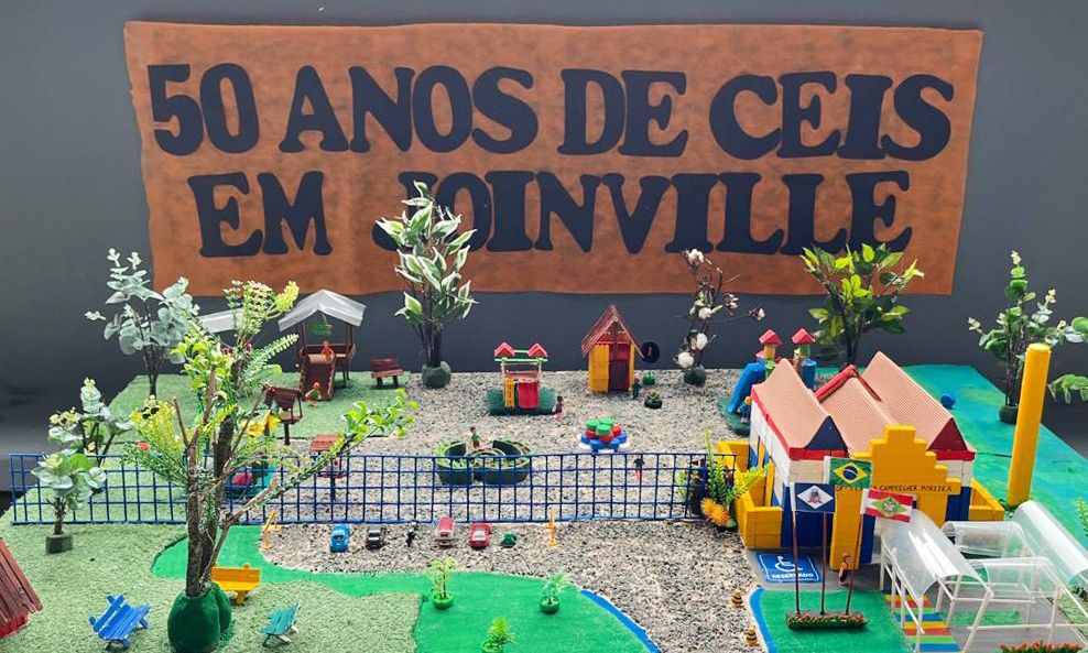 Exposição de maquetes conta a história de 50 anos da Educação Infantil em Joinville