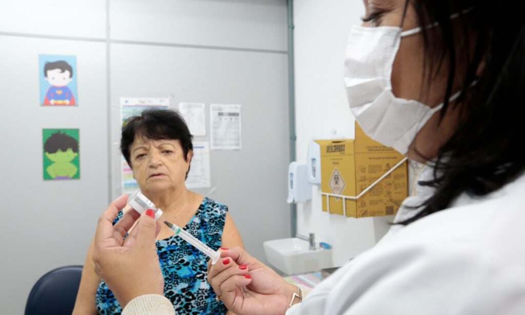 Secretaria da Saúde de Joinville aplica 2,3 mil doses de imunizantes em Dia D de vacinação