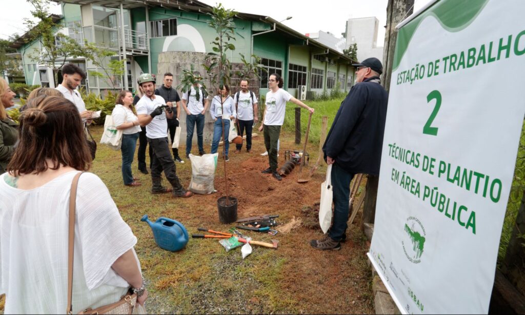 Joinville recebe profissionais e discute educação ambiental no IV Fórum Catarinense de Arborização Urbana