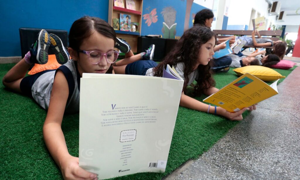 Programa de incentivo à leitura terá diversas ações em Escolas e CEIs municipais durante o mês de abril