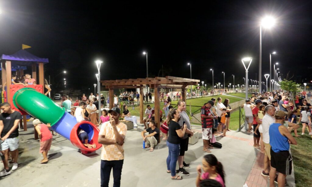 Com investimento de R$ 6,1 milhões, Prefeitura inaugura Passeio Público no Paranaguamirim