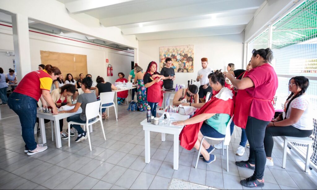 Assistência Social de Joinville promove atividades de autocuidado para mães com filhos autistas