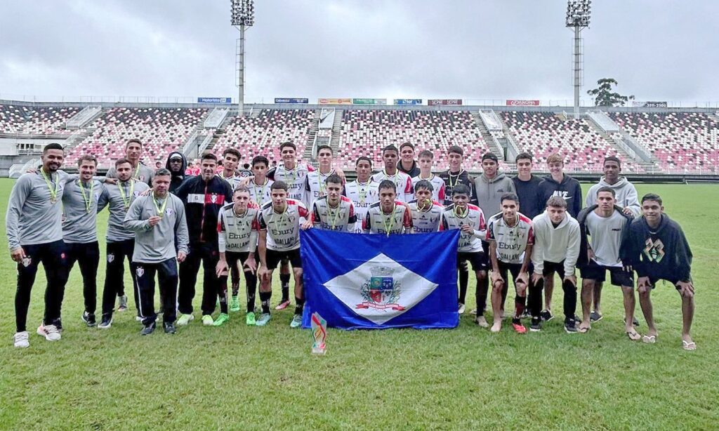 Joinville é campeã no futebol masculino e no voleibol feminino na etapa microrregional dos Joguinhos Abertos