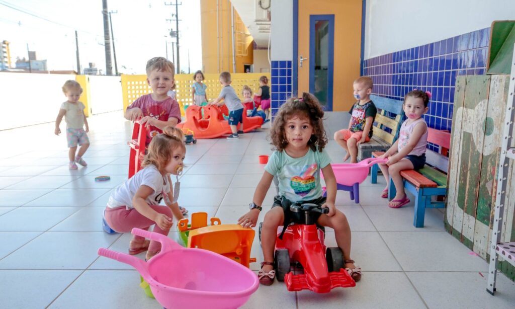 Educação divulga quadros com 867 vagas para crianças em CEIs conveniados e da Rede Municipal de Ensino