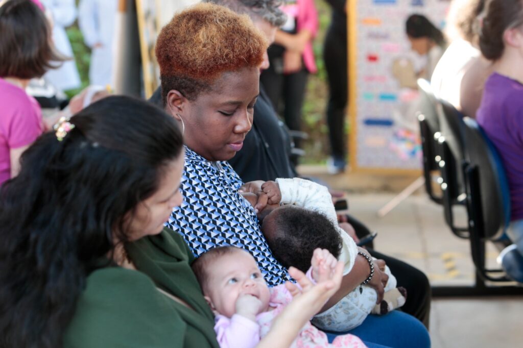 Saúde de Joinville realiza evento e “Mamaço” para incentivar o aleitamento materno