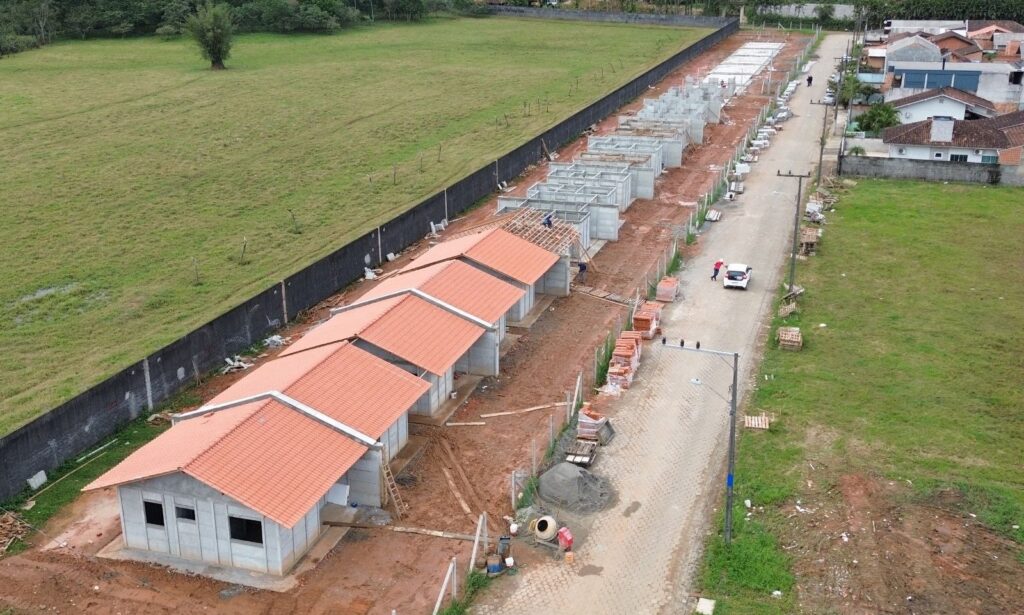 Prefeitura de Joinville avança nas obras do Conjunto Habitacional Cubatão