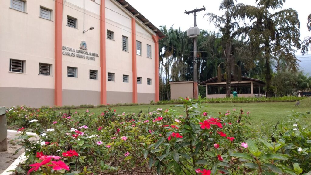 Escola Agrícola abre na quarta-feira processo seletivo com 105 vagas para 2025