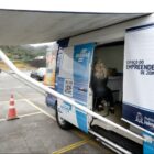 Carro tipo van do Sebrae para atendimento de empreendedores