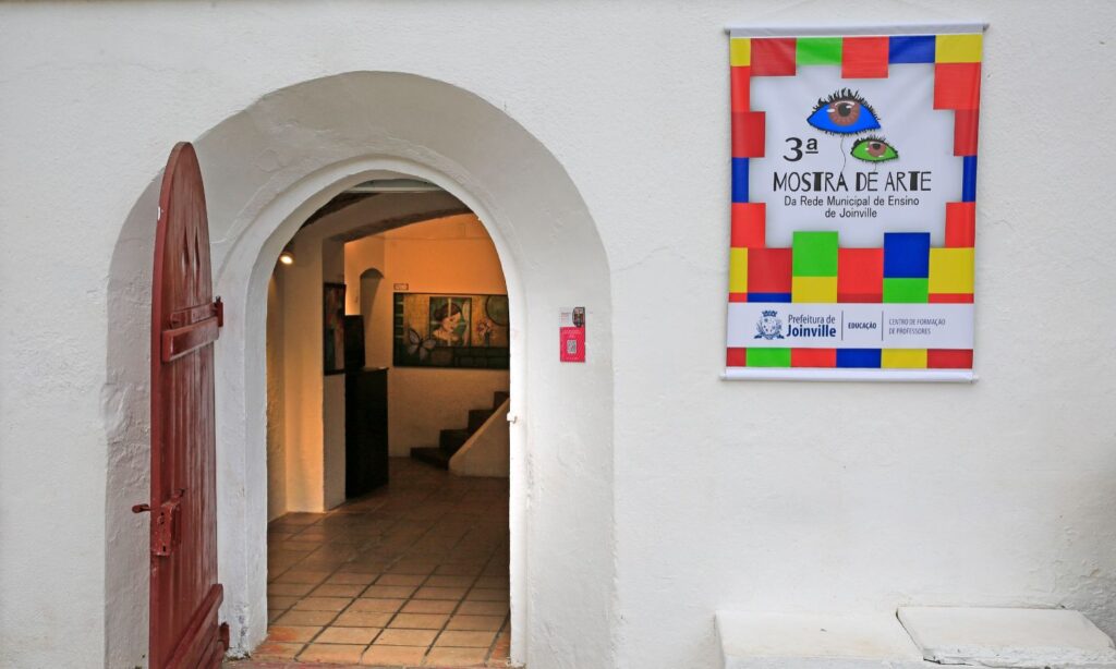 Mostra de Arte da Rede Municipal de Ensino leva trabalhos de alunos para museus de Joinville