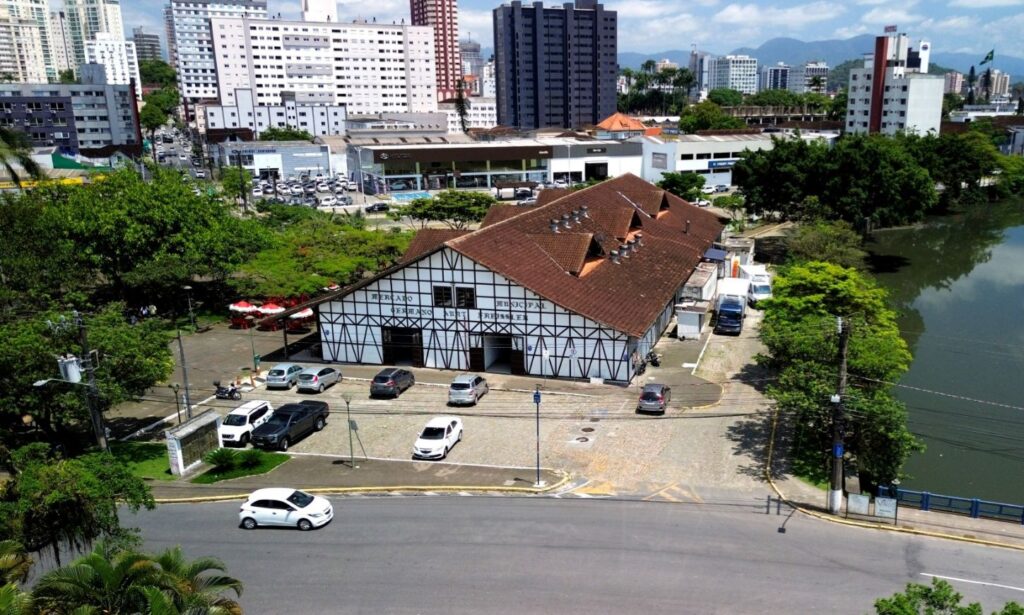 Prefeitura de Joinville abre consulta pública sobre concessão do Mercado Municipal