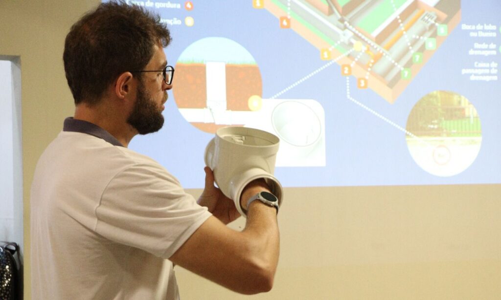 Bairros Vila Nova e Jardim Paraíso recebem oficinas gratuitas sobre conexão à rede de esgoto
