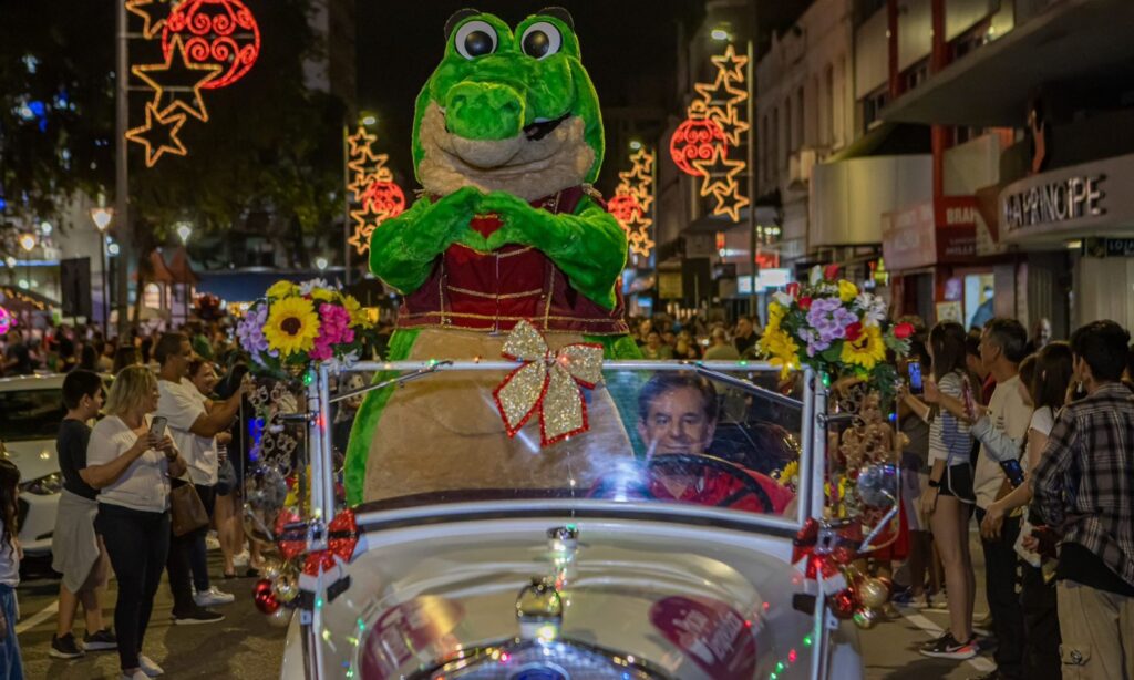Primeiro Desfile do Natal de Joinville 2024 ocorre nesta quinta-feira, na Rua do Príncipe