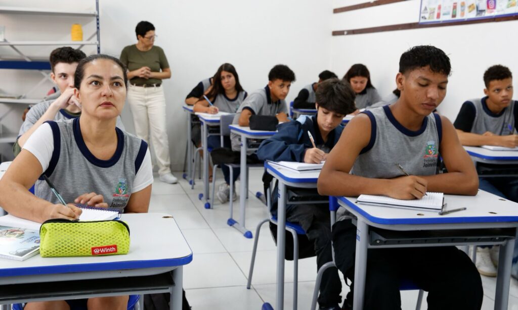 Secretaria de Educação abre matrículas para a Educação de Jovens e Adultos (EJA)