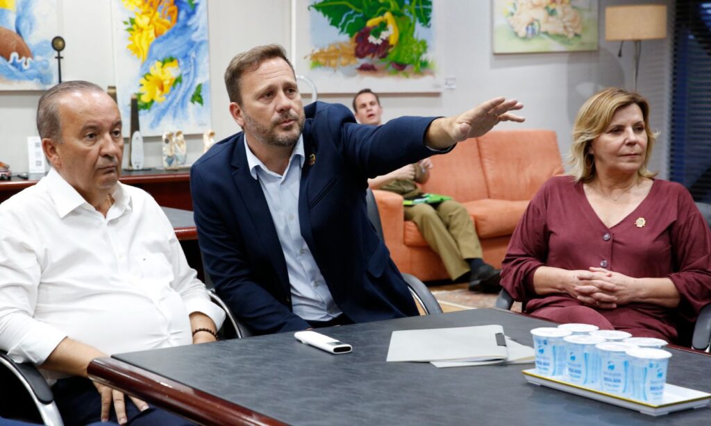 Prefeito Adriano e governador Jorginho reunem-se para tratar de investimentos para Joinville