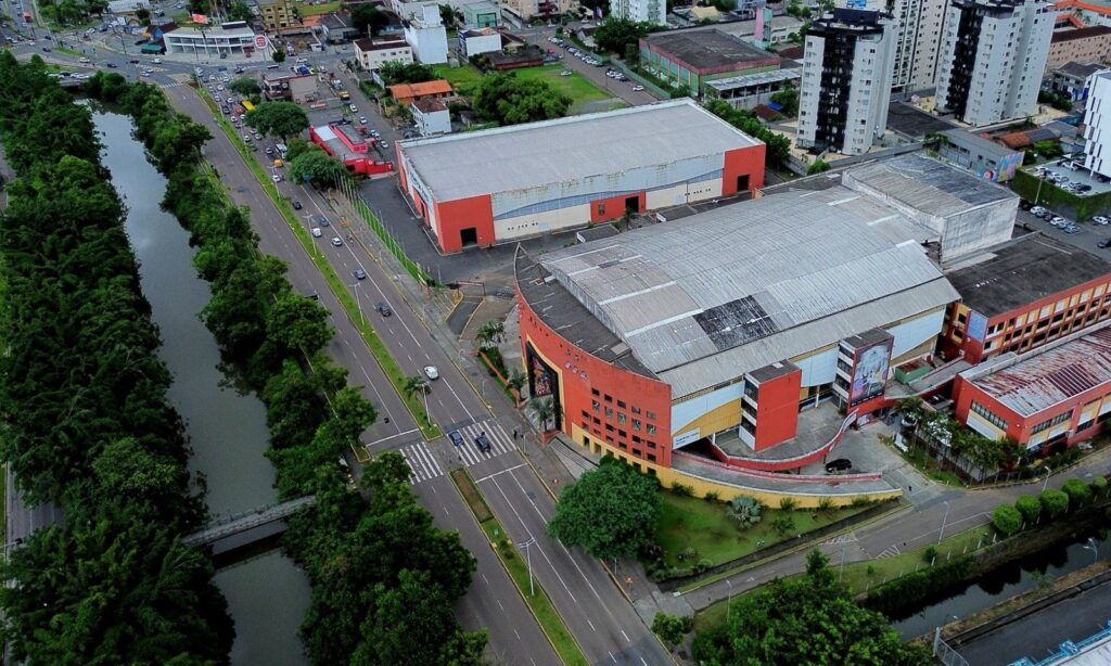 Carnaval de Joinville é no fim de semana e estrutura para receber o público começa a ser preparada