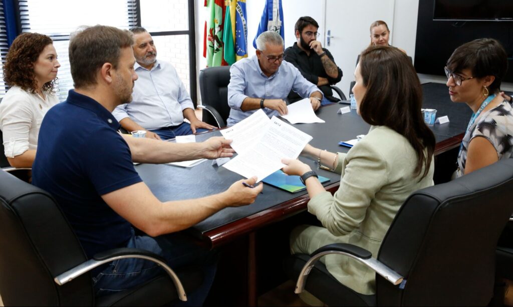 Prefeitura assina contrato para construção de conjunto habitacional no Vila Nova