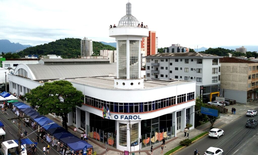 O Farol para os Joinvilenses atrai comunidade para curtir o domingo