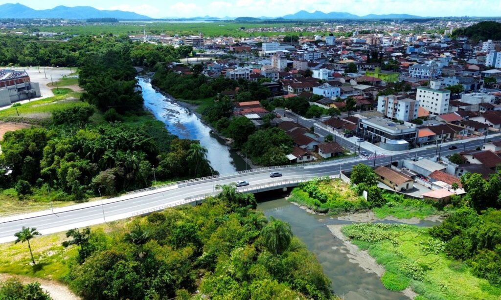 Prefeitura de Joinville inaugura Ponte Harald Karmann, que liga os bairros Bucarein e Guanabara