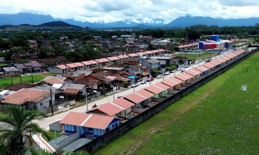 Prefeitura de Joinville prepara entrega de mais um lote de casas em Conjunto Habitacional