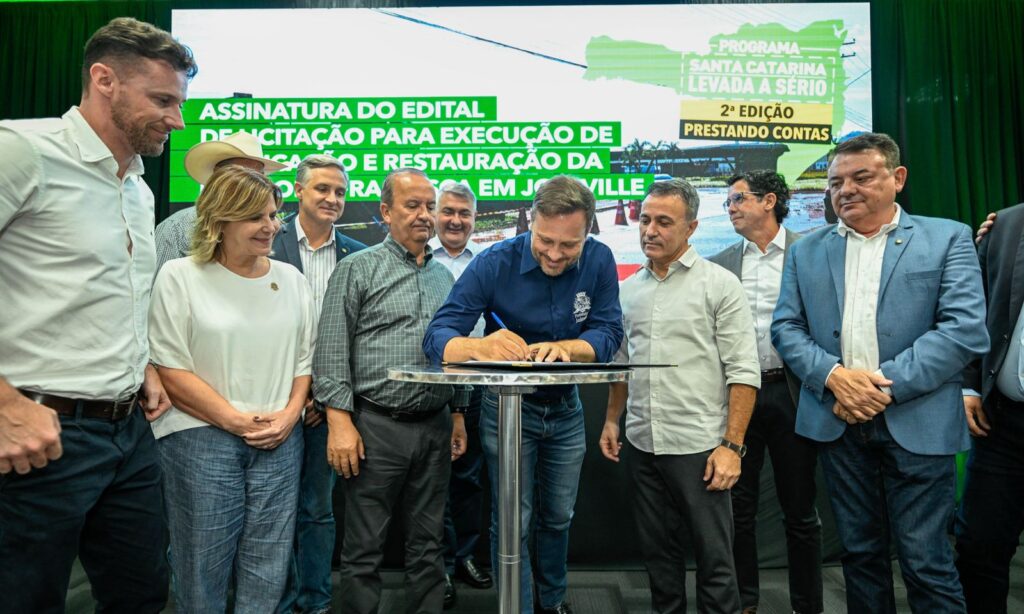 Em reunião com o prefeito Adriano Silva, governador Jorginho Mello garante repasse de R$ 56 milhões para Joinville