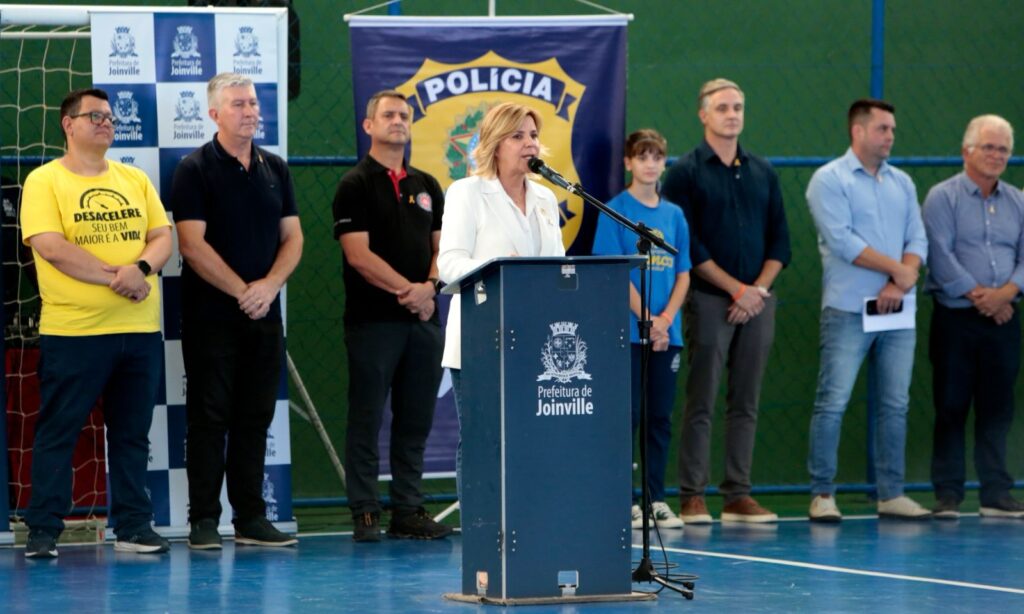 Programação do Maio Amarelo 2025 é lançada em escola do Jardim Paraíso