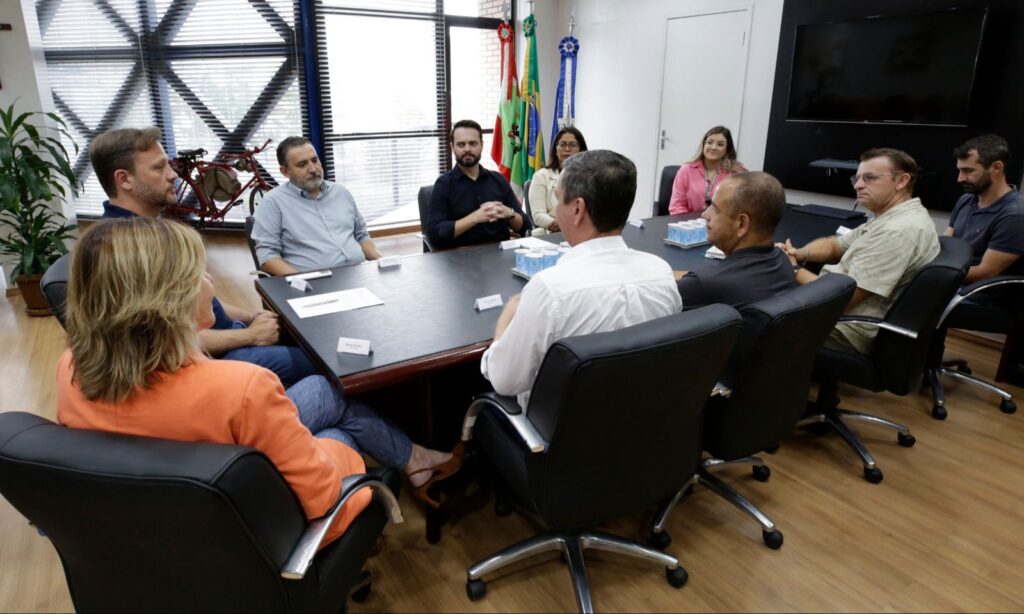 Assinada Ordem de Serviço para obra de requalificação de praça no Vila Nova