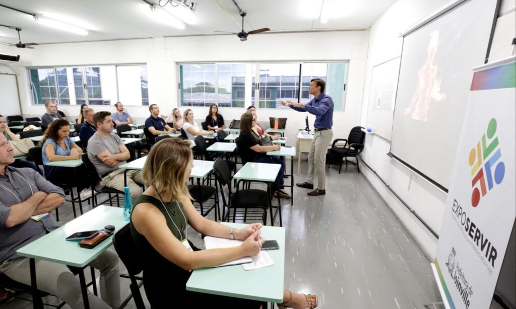 Servidores da Prefeitura de Joinville participam de capacitação com foco na gestão pública