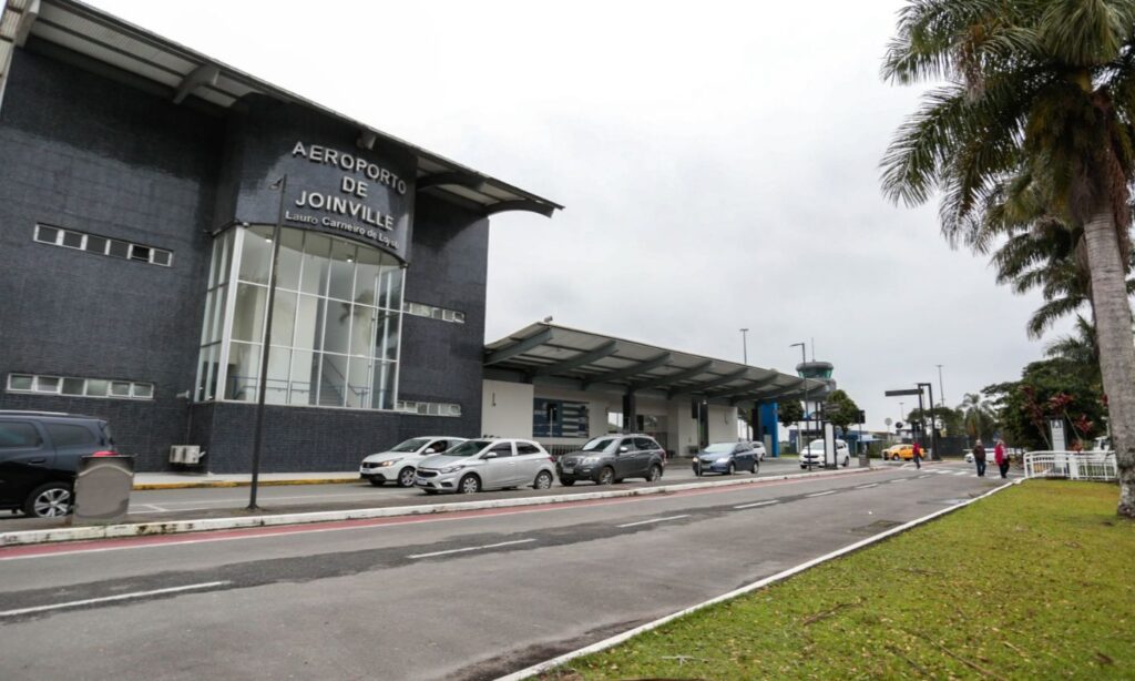 Aeroporto de Joinville é o único destino catarinense com alta na quantidade de viagens entre junho e agosto