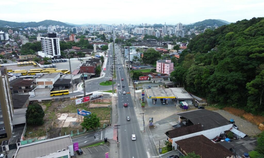 Prefeitura realiza sessão pública do Edital para duplicação do último trecho da avenida Santos Dumont