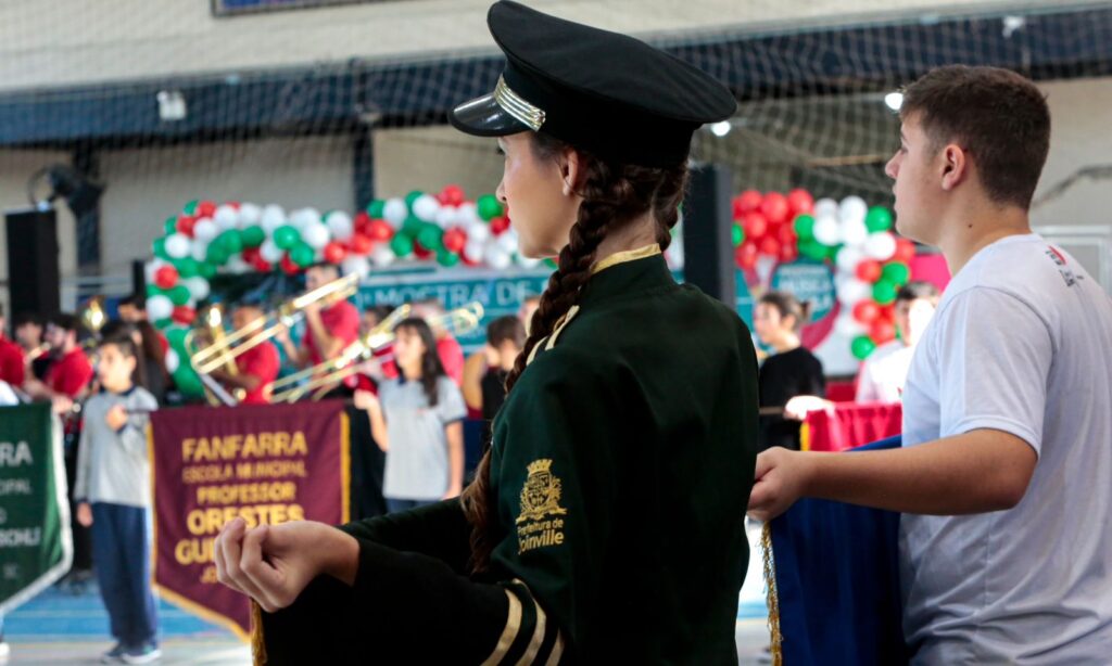 Mostra de Fanfarras do programa Música na Escola reúne mais de 900 alunos