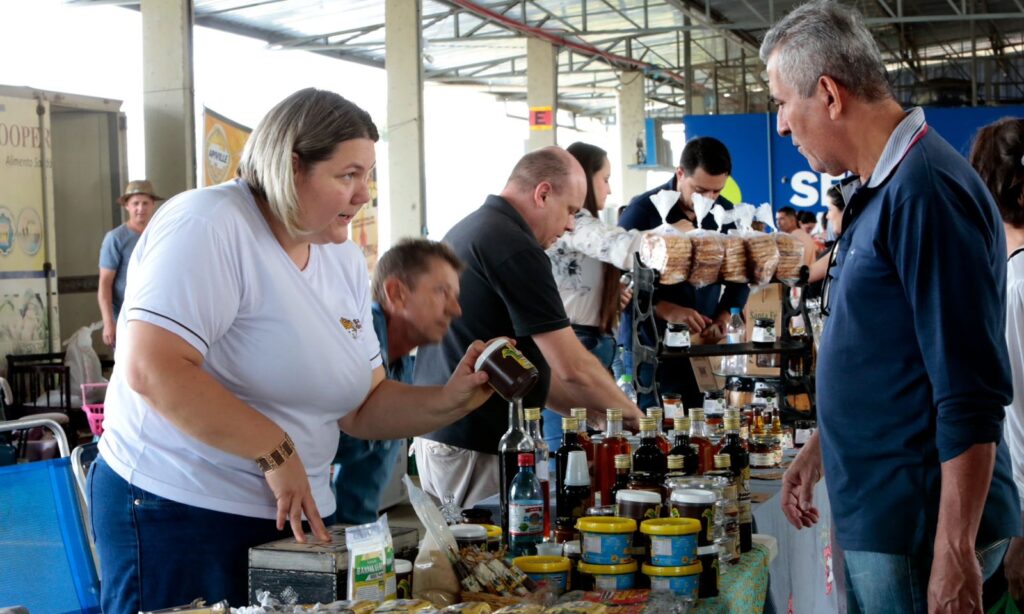 Feira Direto do Campo terá produtos coloniais, mudas de plantas, adoção de animais e vacinação no próximo fim de semana
