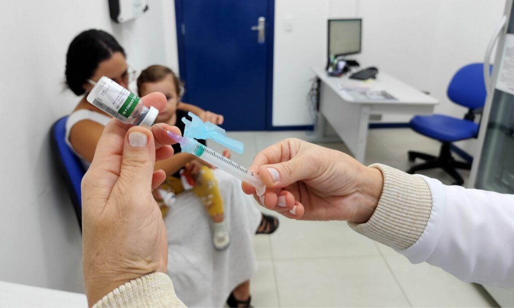 Com um mês de campanha, Joinville vacina 31% dos bebês de 6 a 11 meses com a Dose Zero do Sarampo