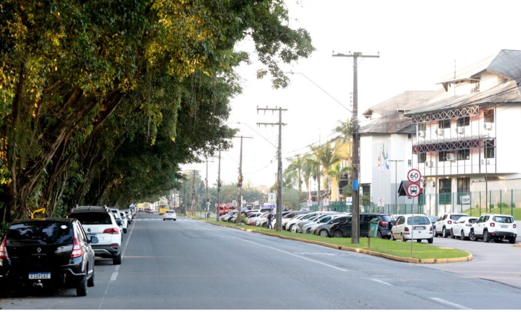 Vias centrais de Joinville recebem requalificação asfáltica entre sexta e domingo