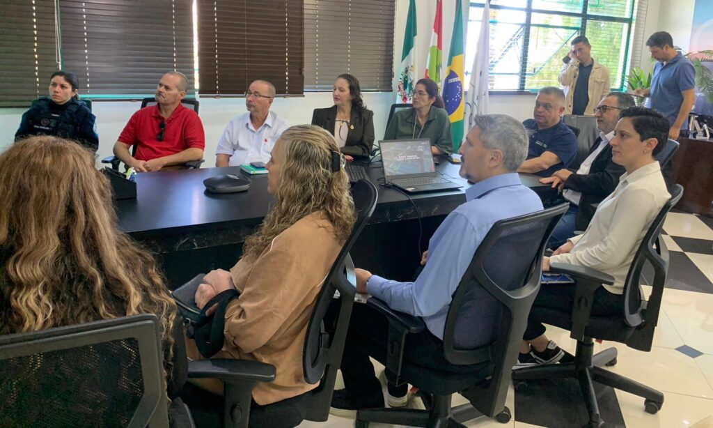 Comitiva da Prefeitura de Joinville realiza visita técnica ao Programa Mão Amiga, da Prefeitura de Chapecó