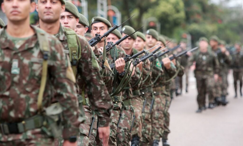 Desfile Cívico-Militar de 7 de setembro em Joinville será neste domingo, na Avenida Beira Rio