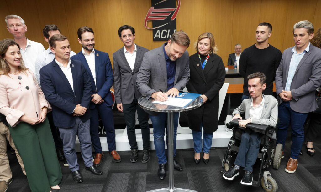 Prefeitura de Joinville sanciona leis que vão desburocratizar serviços públicos