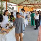 Participantes realizam o credenciamento