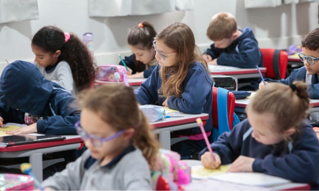 Secretaria de Educação de Joinville divulga calendário para transferências, rematrículas e novas vagas na Rede Municipal de Ensino
