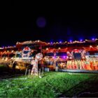 Fachada da Prefeitura com iluminação de Natal