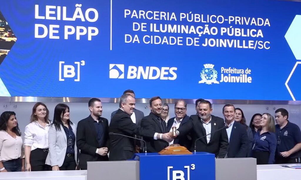 Prefeitura de Joinville assina Ordem de Serviço para início da PPP da Iluminação Pública