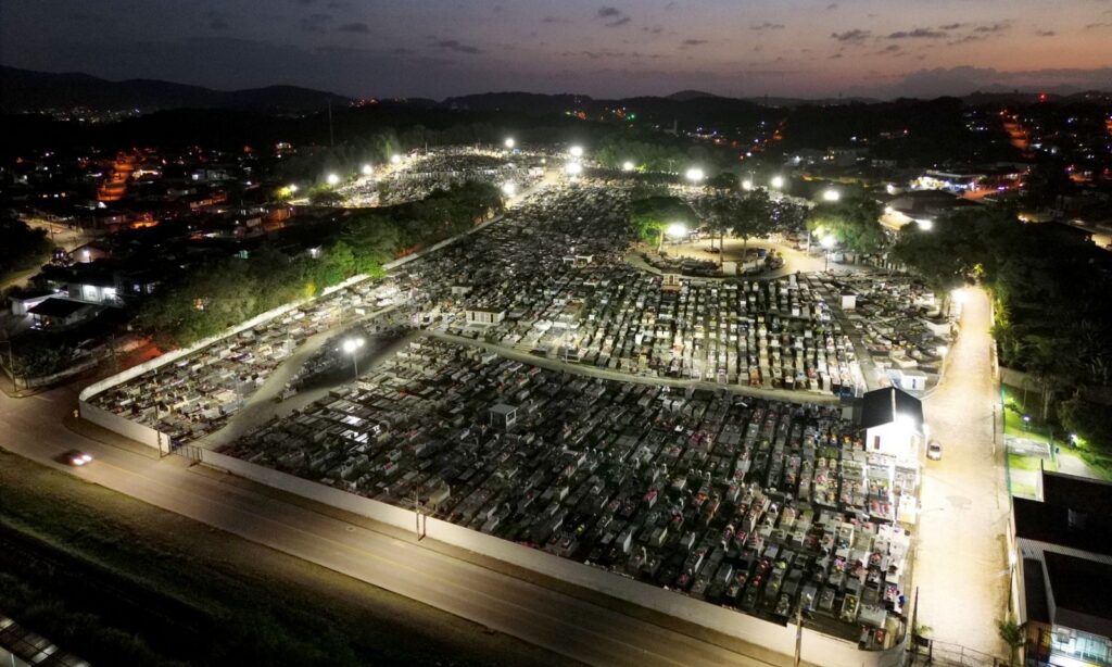 Prefeitura de Joinville conclui revitalização de redes de iluminação nos 10 cemitérios municipais