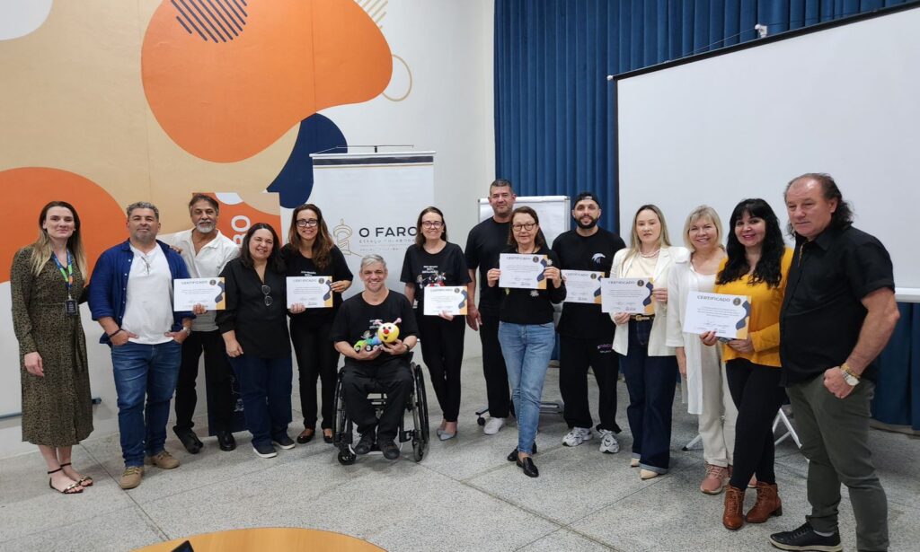 Selo O Farol é entregue para projetos culturais, sociais e esportivos de Joinville