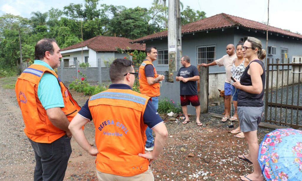 Equipe vistoria área atingida por ventos em Joinville e Defesa Civil descarta microexplosão